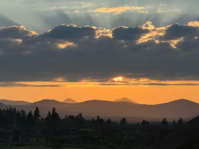 19300 Eaton Ln, Bend, OR, 97702