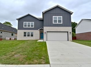 525 Schmitt Rd, Indianapolis, IN 46239