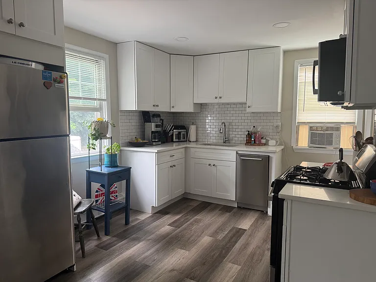 37 Edgemont Rd #2A — Photo 3