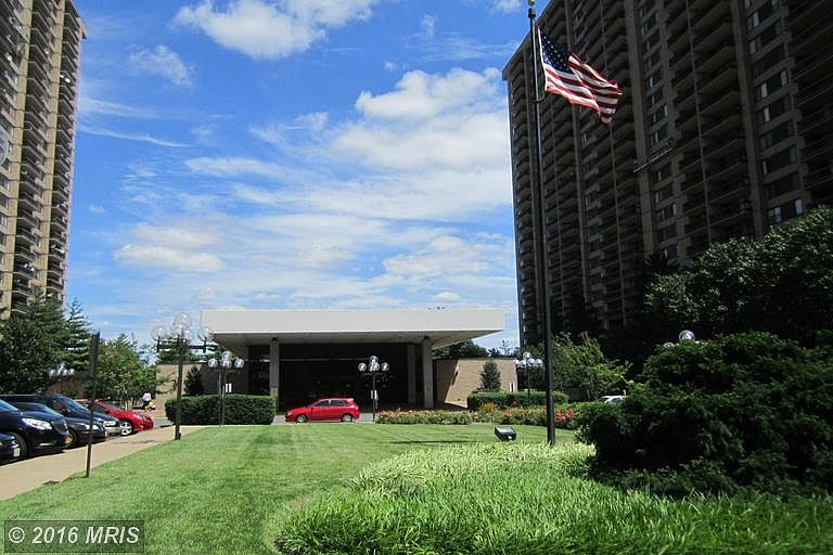 3705 S George Mason Dr #2611S - Skyline Plaza