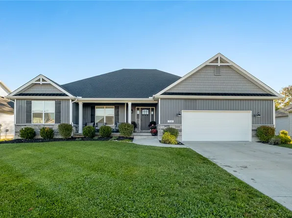 158 Timber Ridge Dr, Carlisle, OH 45005