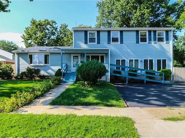84 Orange St, Woodbridge, NJ 07095
