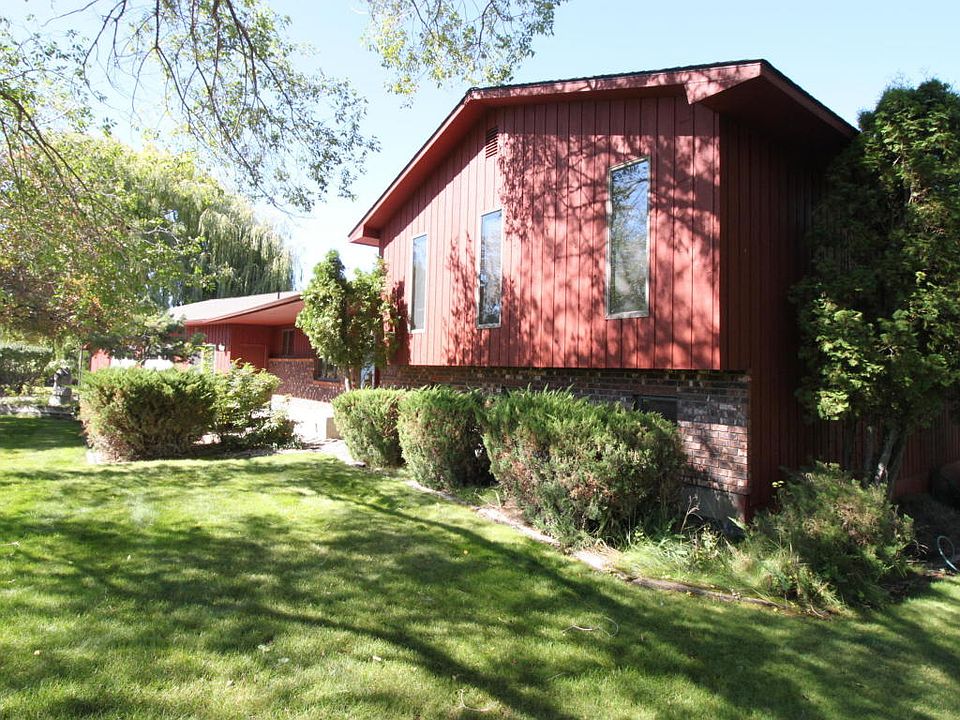 1st image of 2810 Loraine Dr