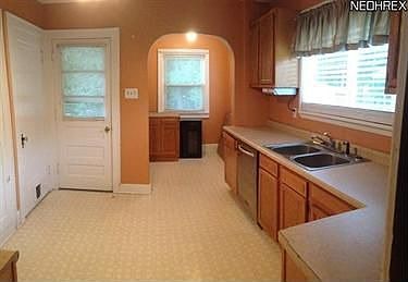 2nd image of 2514 10th St