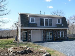 9224 Bear Mountain Dr, Marshall, VA 20115