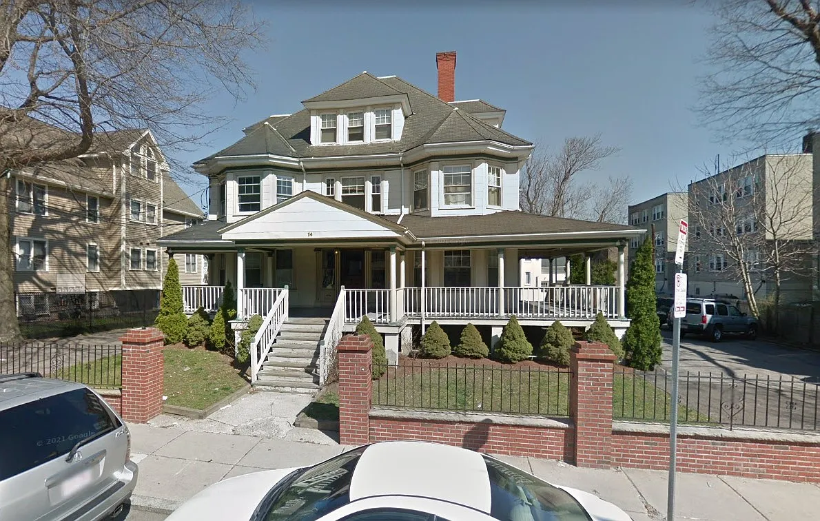 1 bed, 9999 sqft, $2,200 — Photo 1