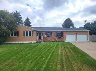 4715 G Ave, Kearney, NE 68847