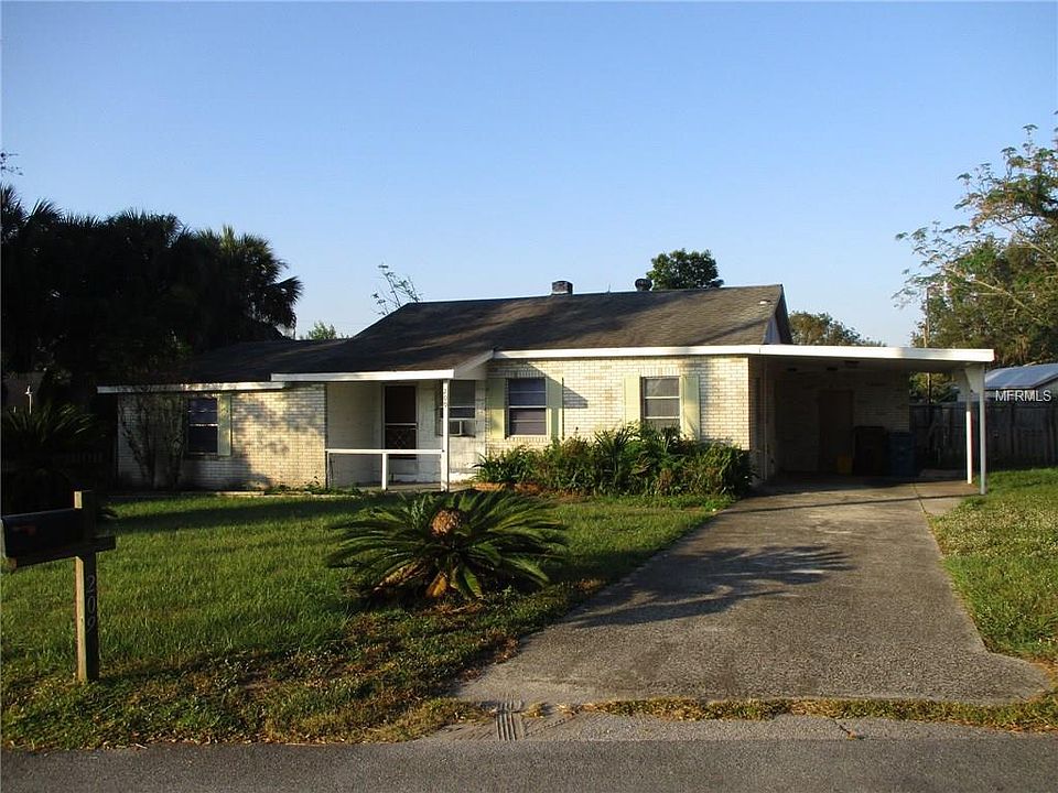1st image of 209 North Cir
