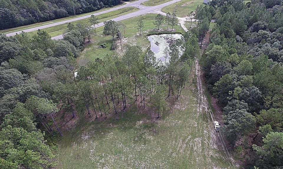 Corner hwy 98 and Lucas RD