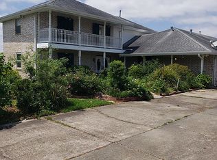 2352 S Friendship Dr, Harvey, LA 70058