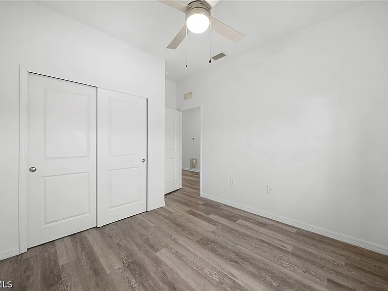 26481 Sandhill Blvd — Photo 6