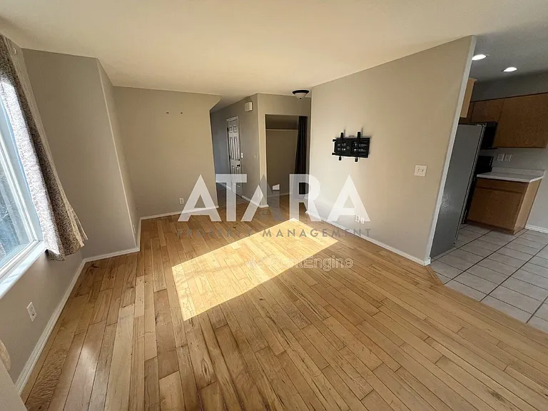254 N Bliss Ct — Photo 10