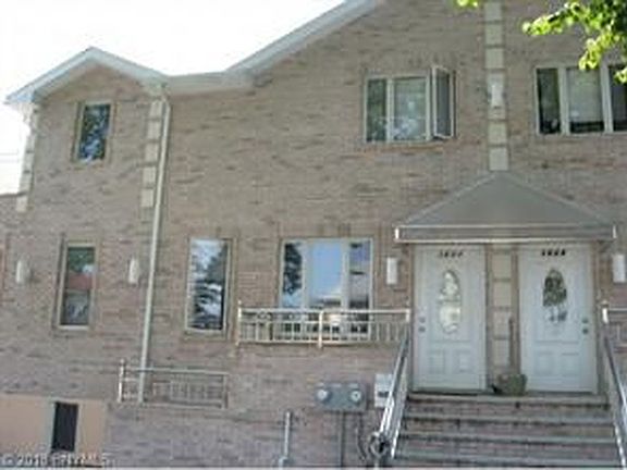 3rd image of 3803 Oceanic Ave Unit A