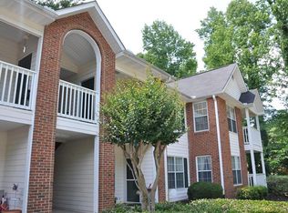 426 Streamside Dr #426, Roswell, GA 30076