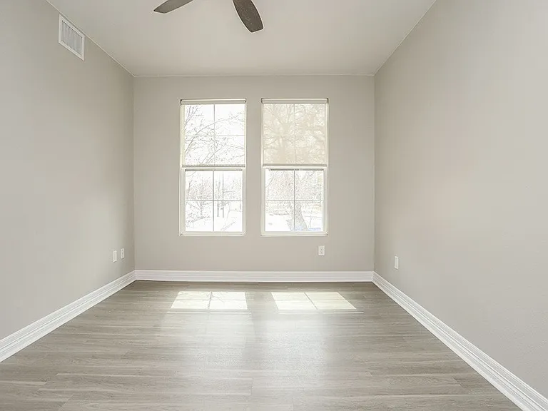 1721 N Marion St — Photo 25