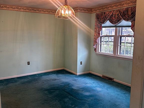 4th image of 45 Washington St APT 45