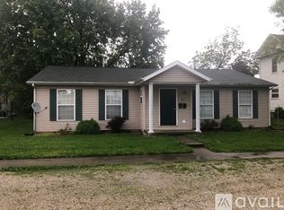 417 N Walnut St #A, Shelbyville, IL 62565