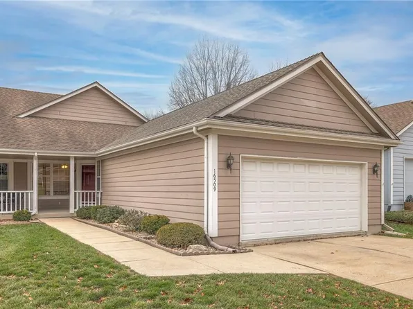 16509 E Downey Ave, Independence, MO 64055