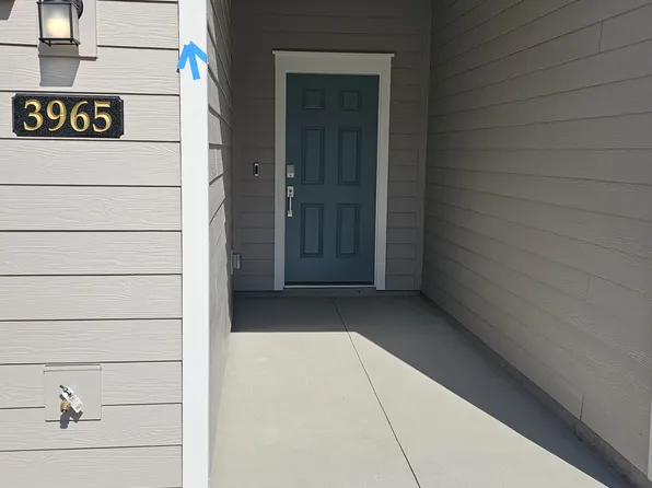 3965 Silver Hay Ln, Jacksonville, FL 32217