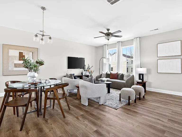 Bellhaven Townhomes — Photo 13
