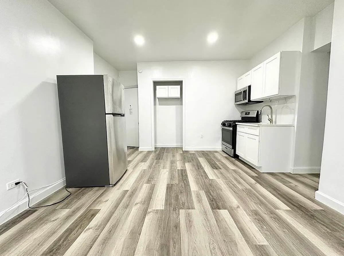 Building Photo - 564 Audubon Ave #8B
