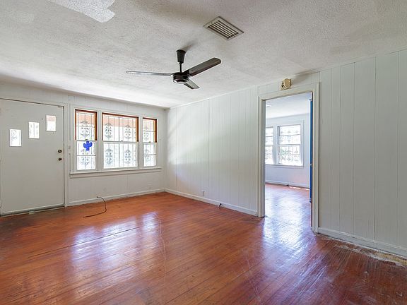 5th image of 308 Blitch St