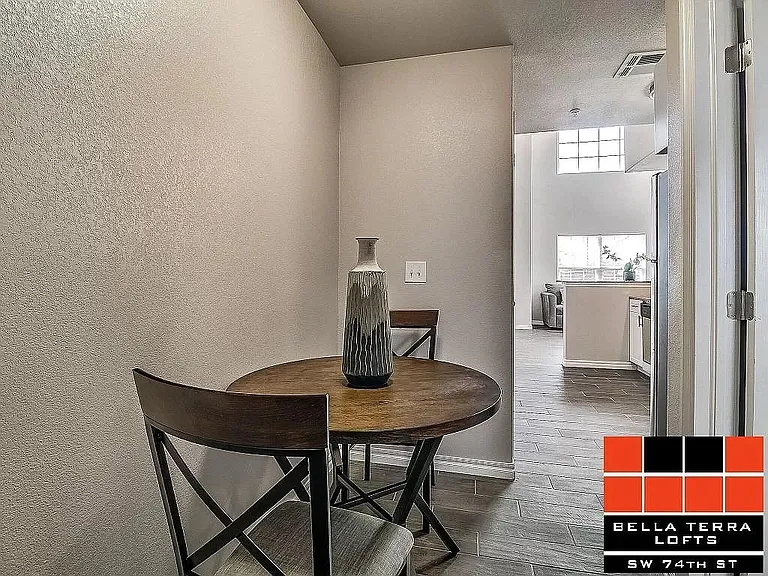 Bella Terra Lofts — Photo 18