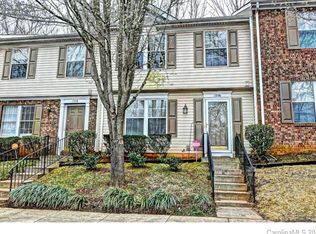 1356 Maple Shade Ln, Charlotte, NC 28270