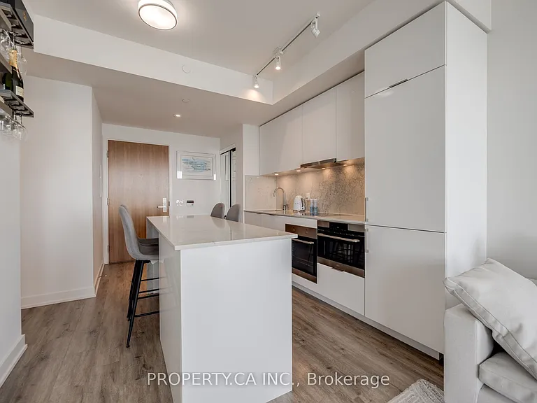 15 Queens Quay E #2203 — Photo 13
