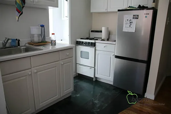 Rented by Bapple | media 9