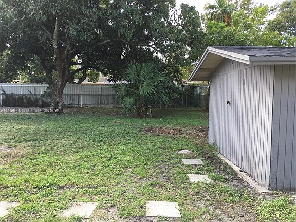 5th image of 510 NW 126 N