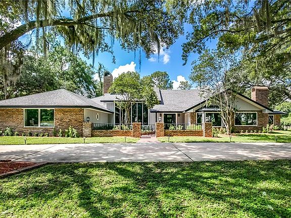 4th image of 804 Sweetwater Club Blvd