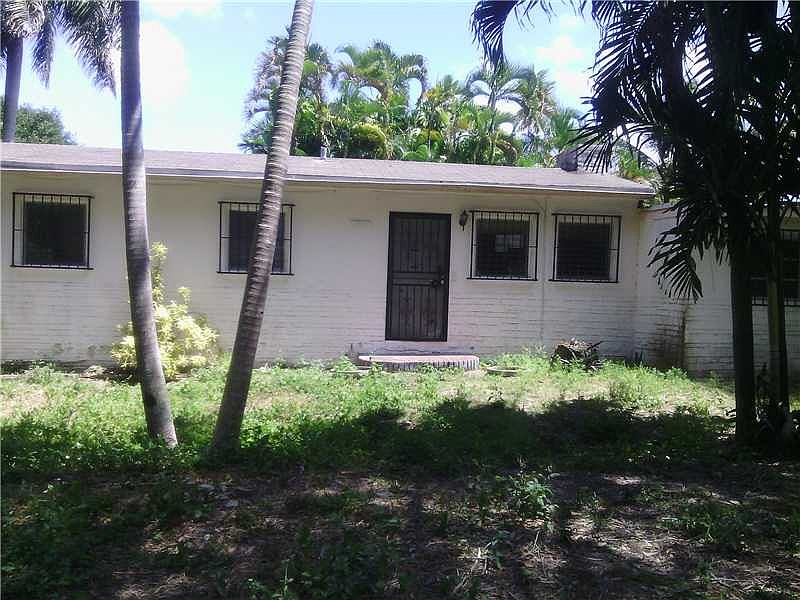 1st image of 15601 NE 2nd Ave