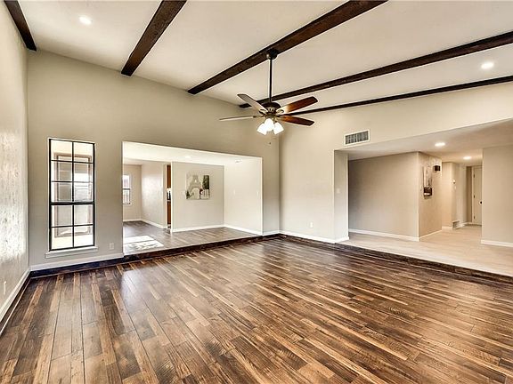 4th image of 2922 Silverdale Ln