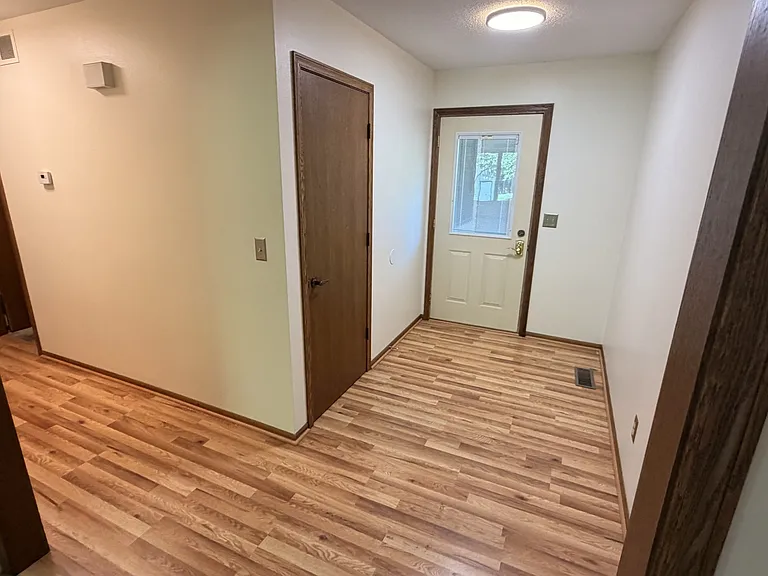 127 Jerry Liefert Dr — Photo 10