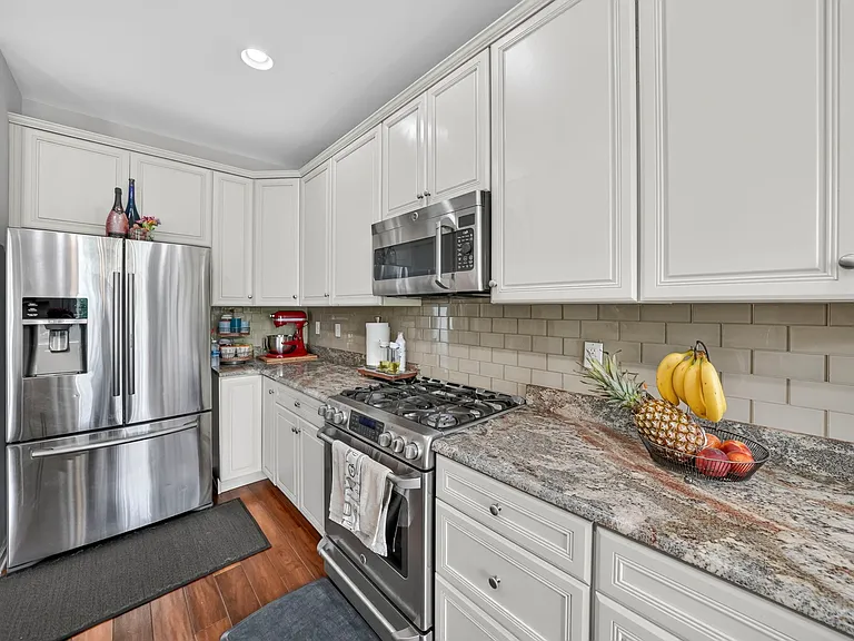 97 Autumn Ln — Photo 18