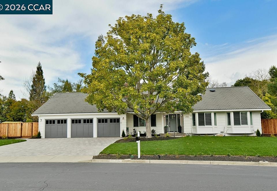 1st image of 2941 Roundhill Rd