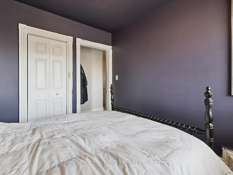28 Saint Matthews Ave — Photo 20