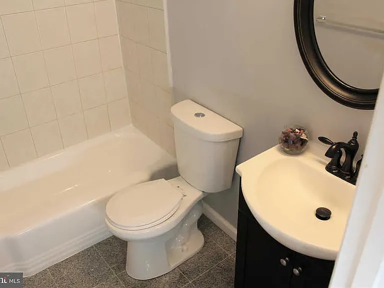 6139 Leesburg Pike #401 — Photo 9
