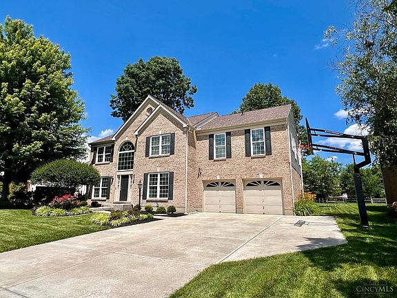 2nd image of 813 Almahurst Ln