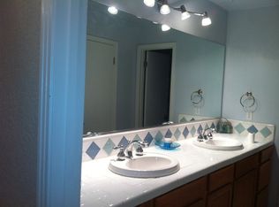 1697 Willow Ave, Clovis, CA 93612