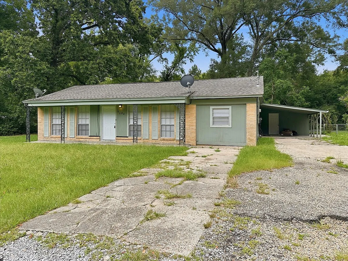 4 bed, 1840 sqft, $1,700 — Photo 1