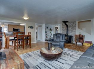 518 Lynnwood Dr, Anchorage, AK 99518