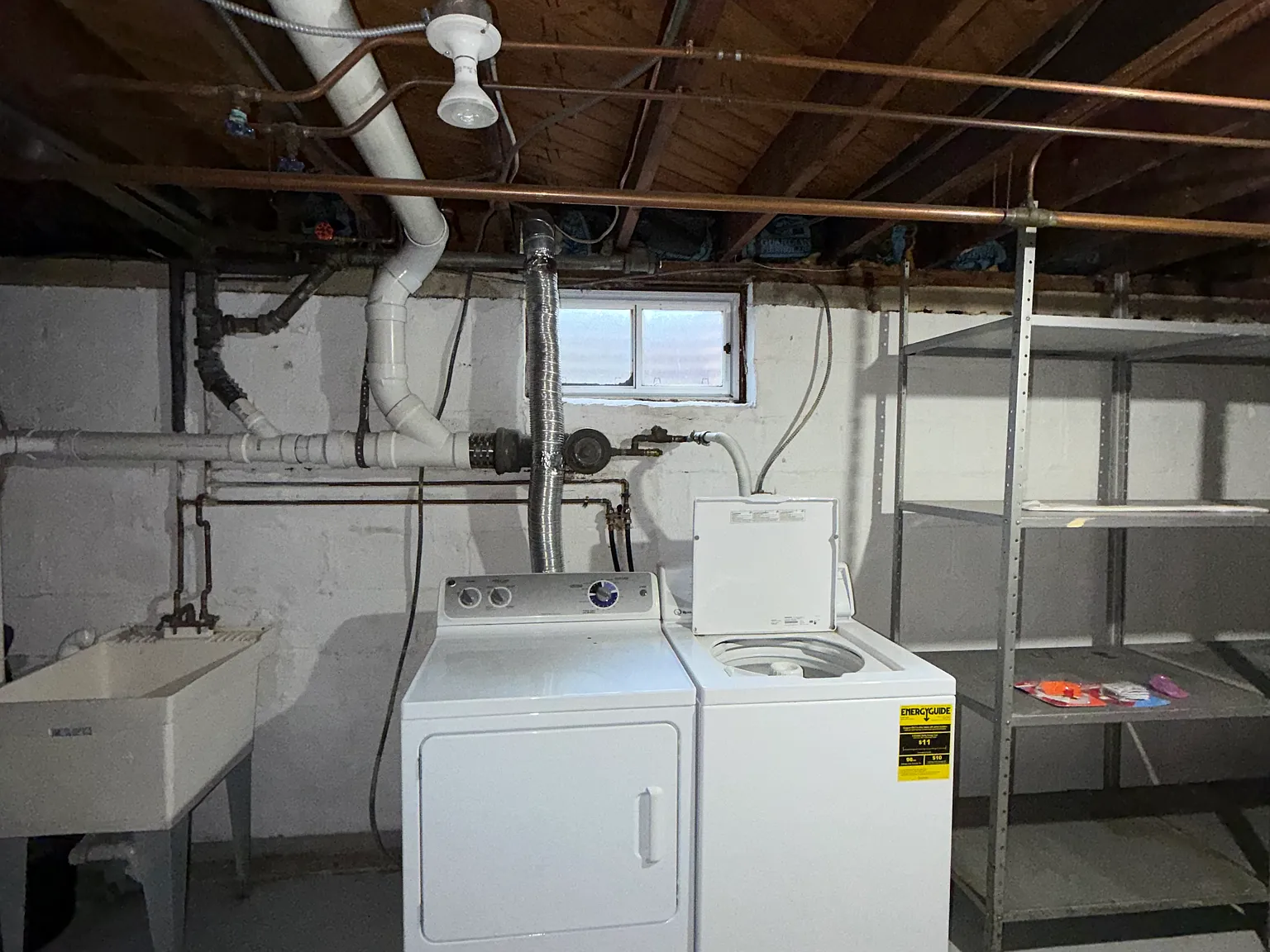 4 bed, 2400 sqft, $6,500 — Photo 4