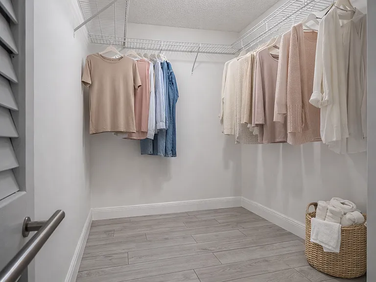 2311 S Cypress Bend Dr — Photo 20
