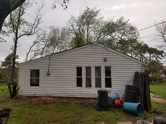 4th image of 710 Biscayne Dr