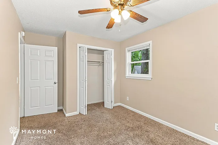 211 Kent Ct — Photo 13