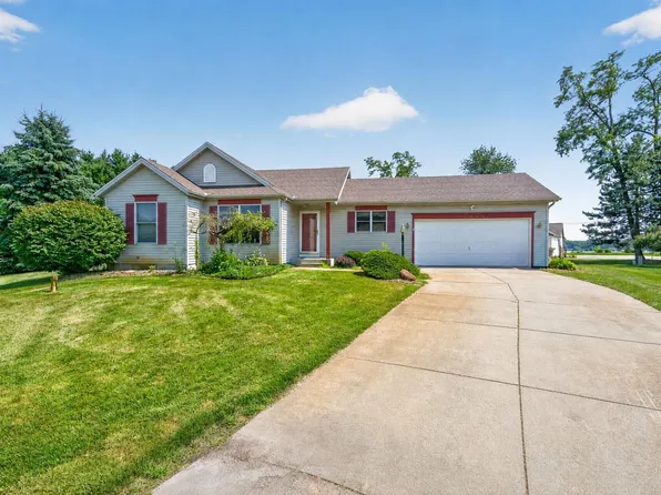 25904 Quail Ridge Dr, Elkhart, IN 46514