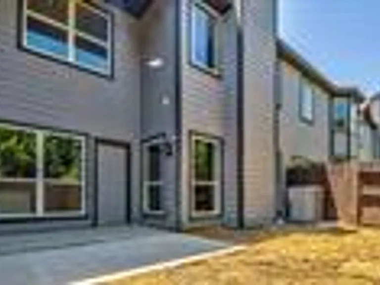 3258 Wexford Dr — Photo 23