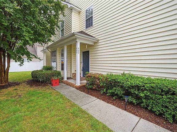 5th image of 909 Becontree Ct